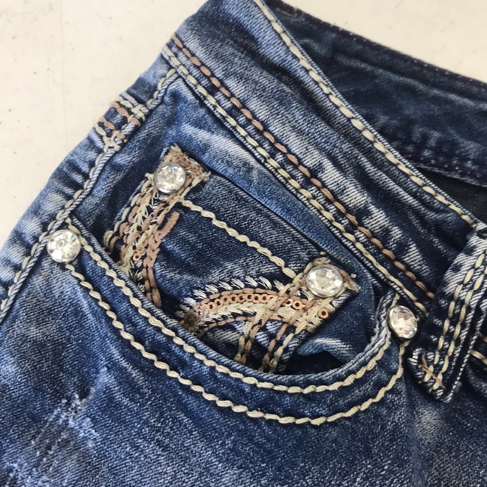 Ariya jeans